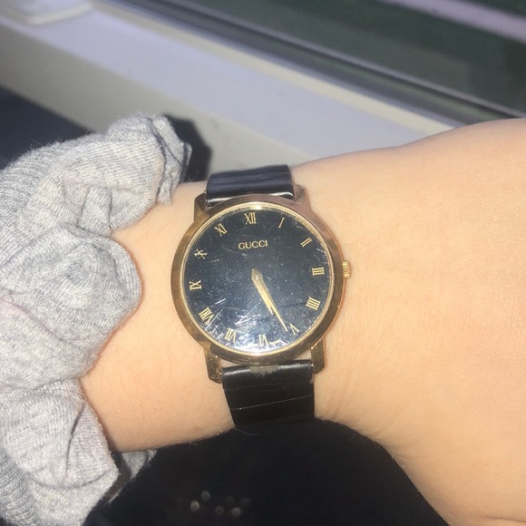 Gucci 2200M Watch (used) - Picture 2 of 7